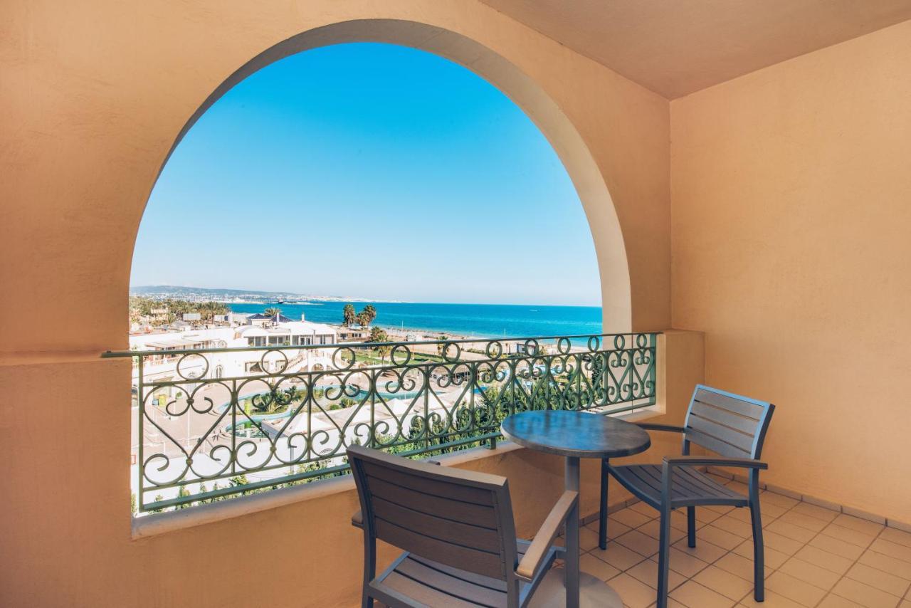 Iberostar Waves Averroes Hammamet Esterno foto