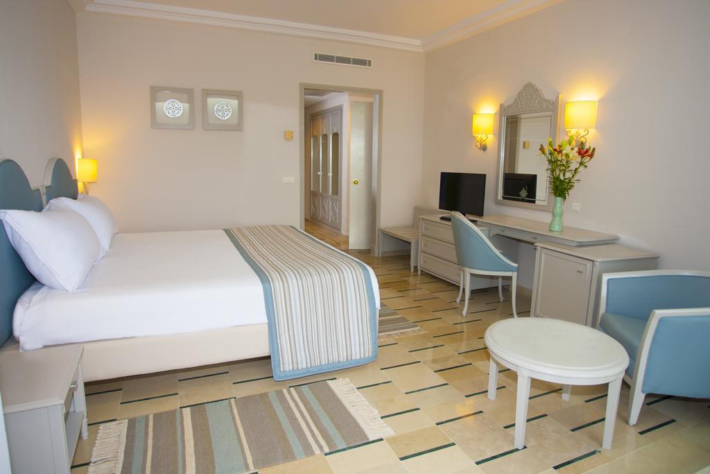 Iberostar Waves Averroes Hammamet Esterno foto