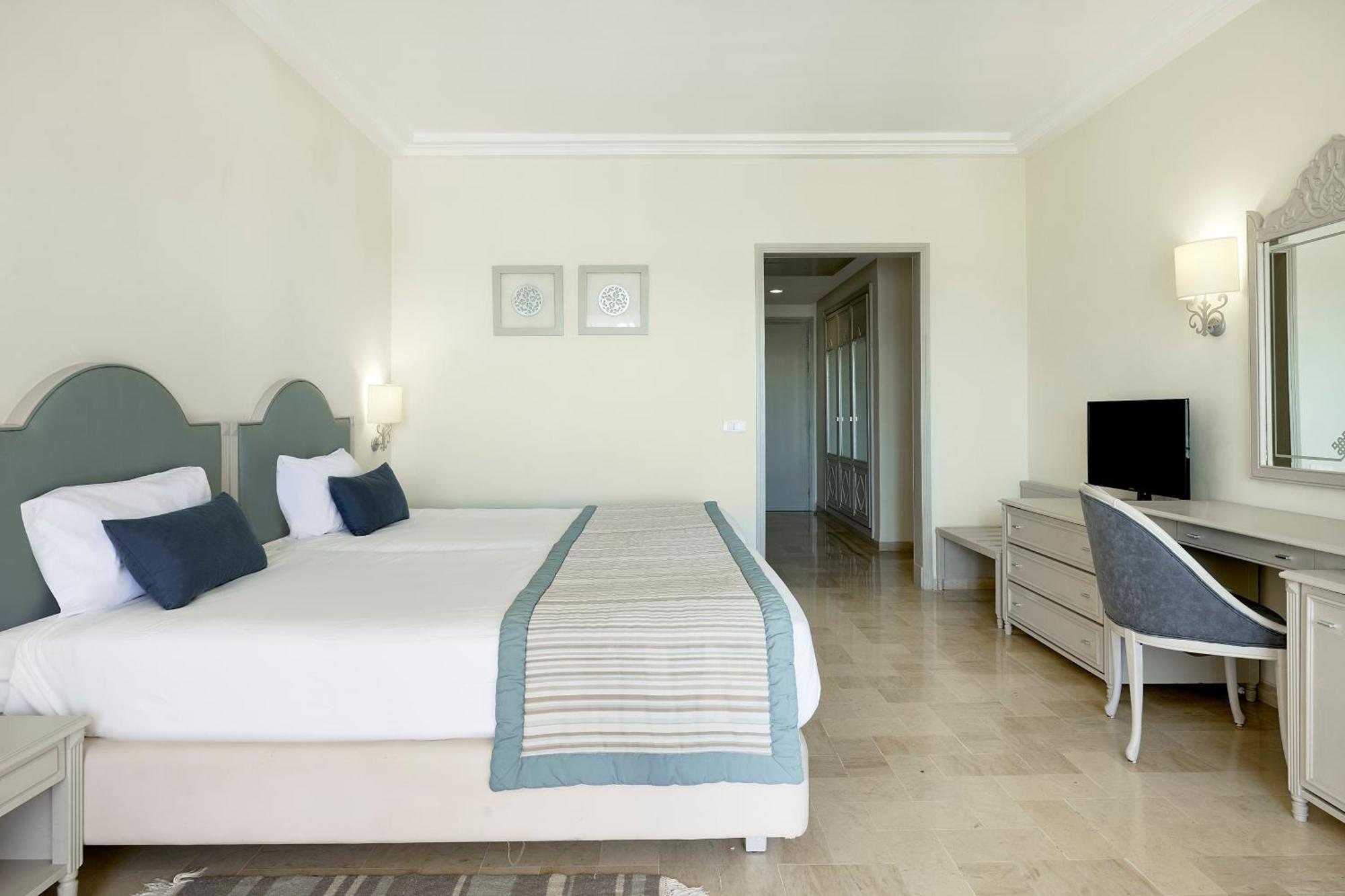 Iberostar Waves Averroes Hammamet Esterno foto